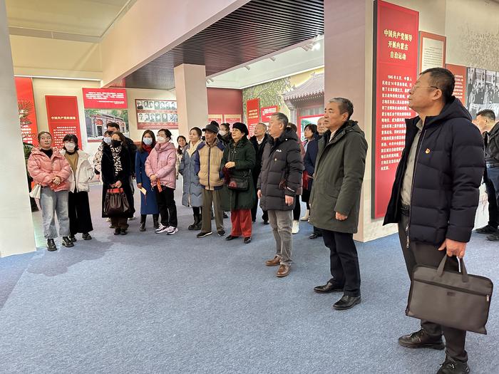 98803936828d4dad918ea146296c615