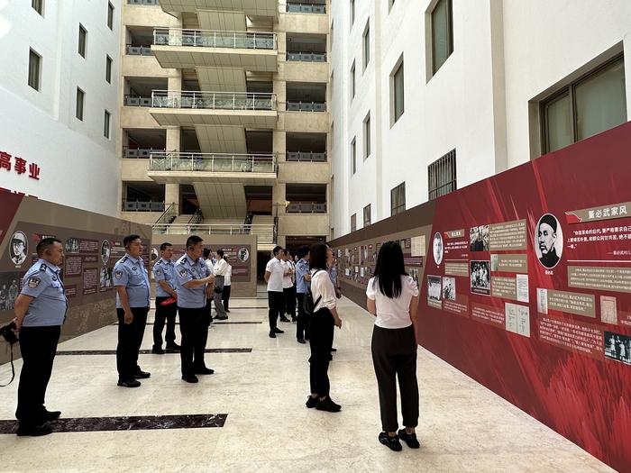 3956d5600d44318785554c5e623211a 3956d5600d44318785554c5e623211a