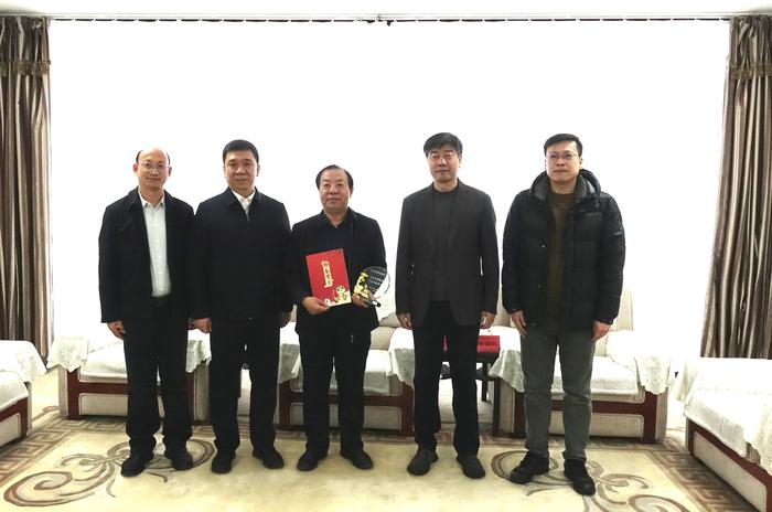 37d7284c59f36c3aec878560558b25c