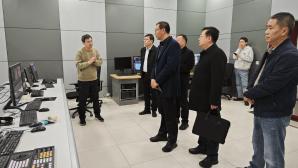 自治區(qū)科協(xié)主席曹金山一行赴內(nèi)蒙古自治區(qū)氣象局調(diào)研